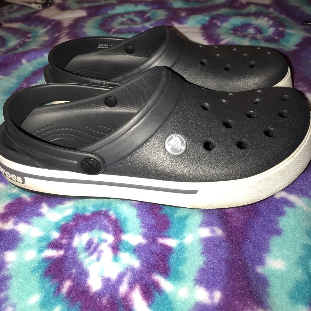 black and white crocs